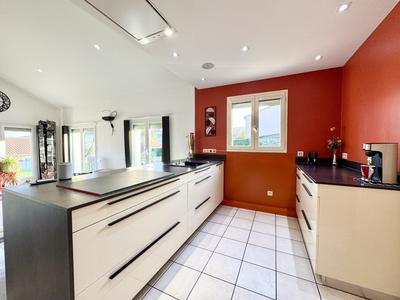 Maison - 148 m² - 5 pièces