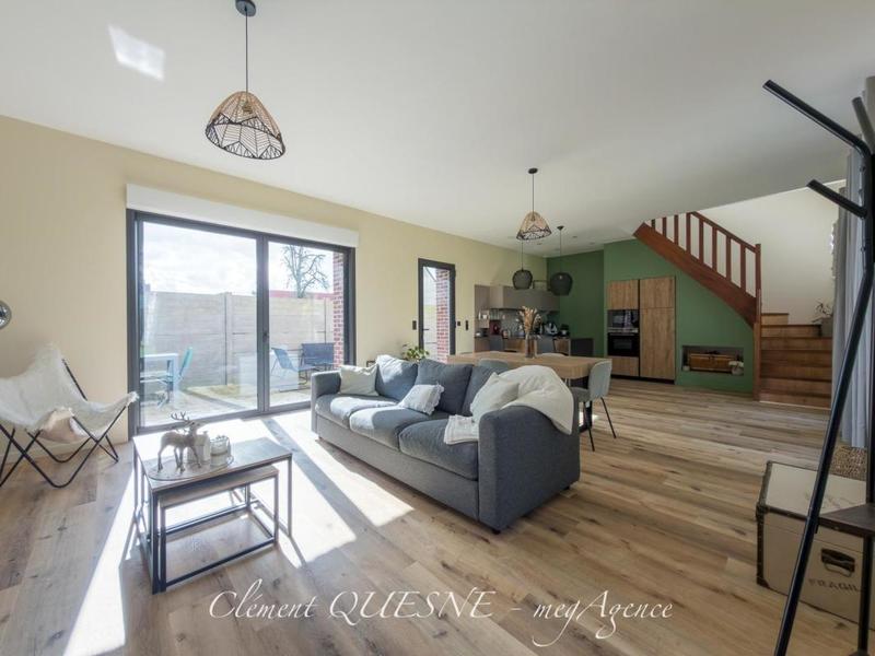 Maison - 421 m² - 11 pièces