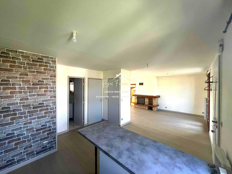 Maison - 93 m² - 4 pièces