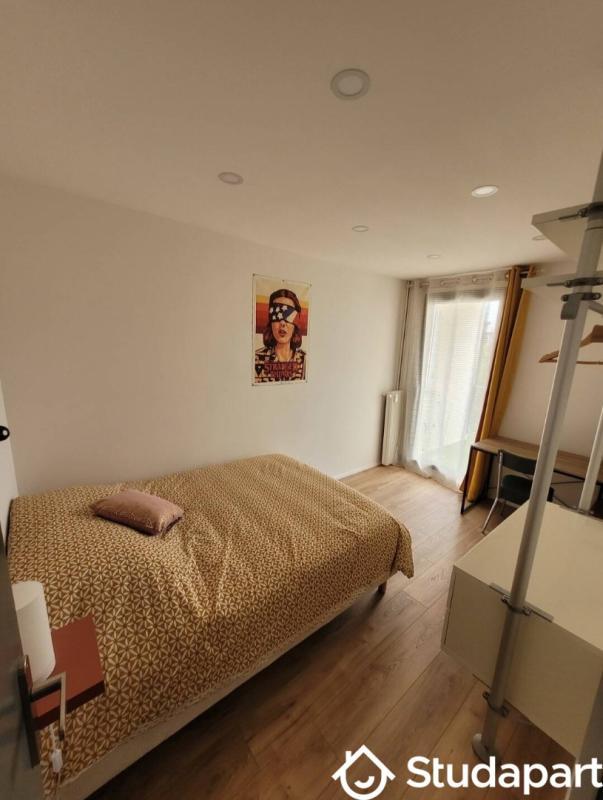 Chambre - 10 m² - 1 pièce