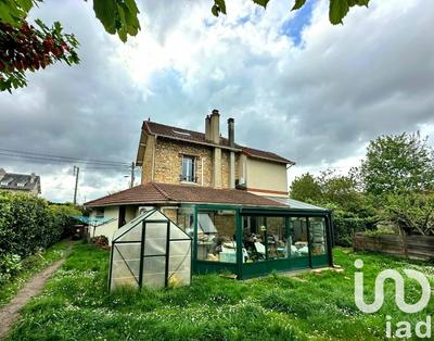 Maison - 190 m² - 9 pièces