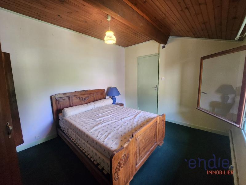 Maison - 186 m² - 8 pièces