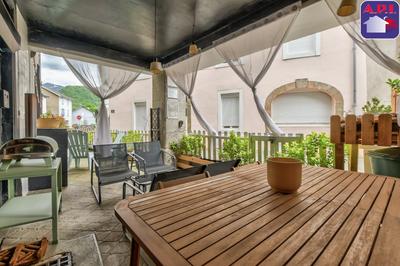 Maison - 433 m² - 14 pièces