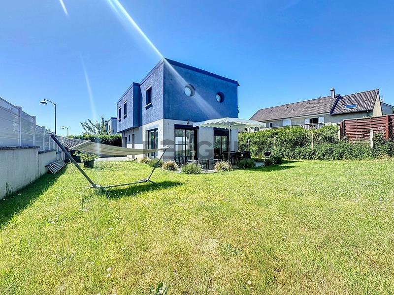 Maison contemporaine - 110 m² - 5 pièces