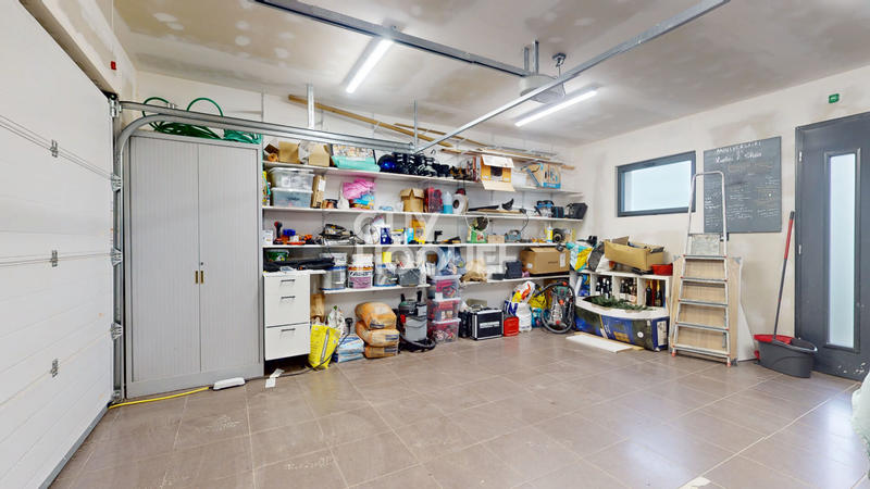 Maison - 121 m² - 5 pièces