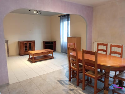 Maison - 90 m² - 4 pièces