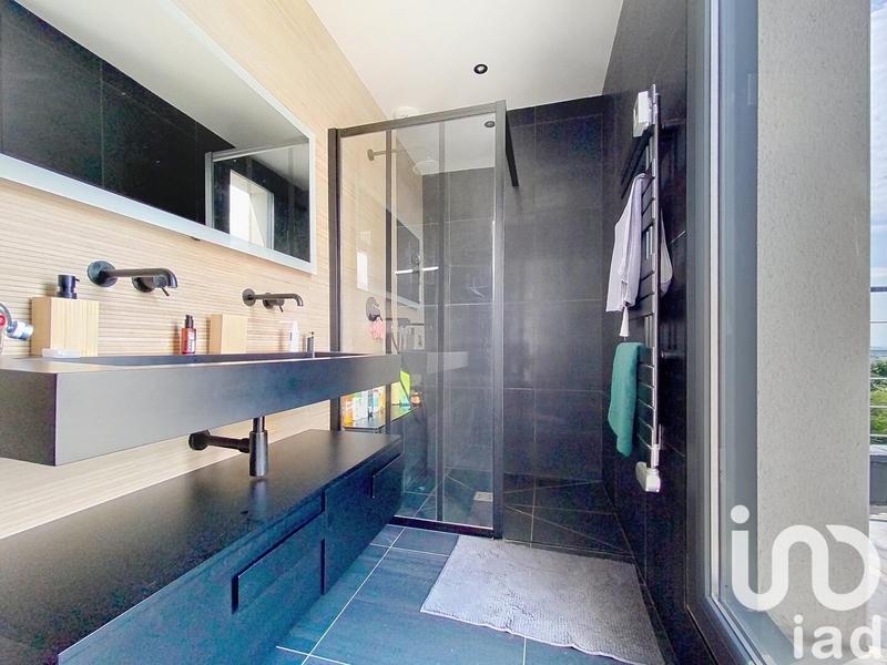 Maison - 123 m² - 5 pièces