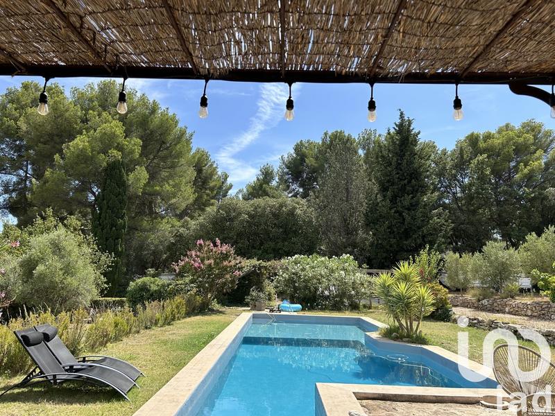 Maison - 222 m² - 8 pièces