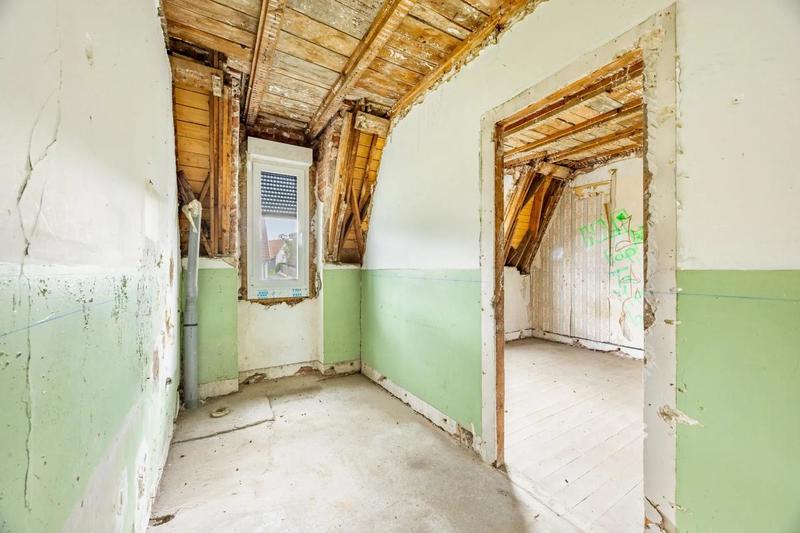 Maison - 200 m² - 7 pièces