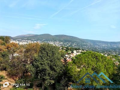 Appartement - 94 m² - 4 pièces