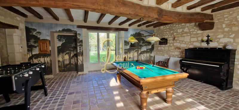 Maison - 265 m² - 8 pièces