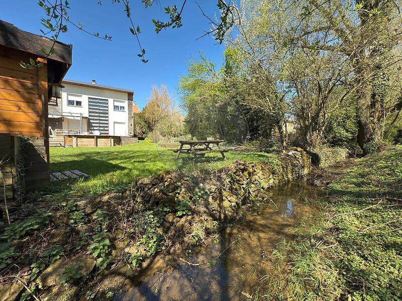 Maison - 110 m² - 4 pièces