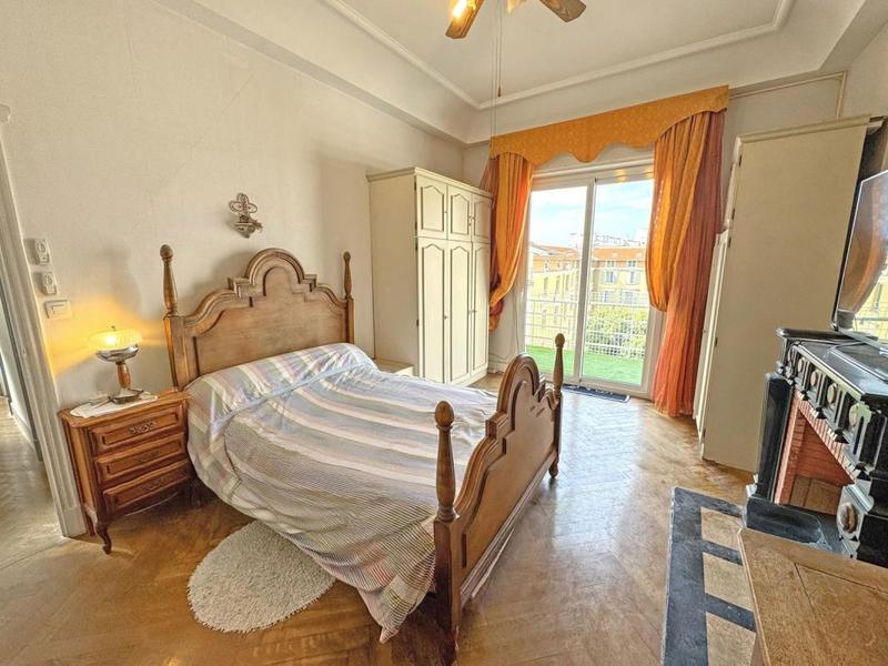 Appartement - 144 m² - 4 pièces