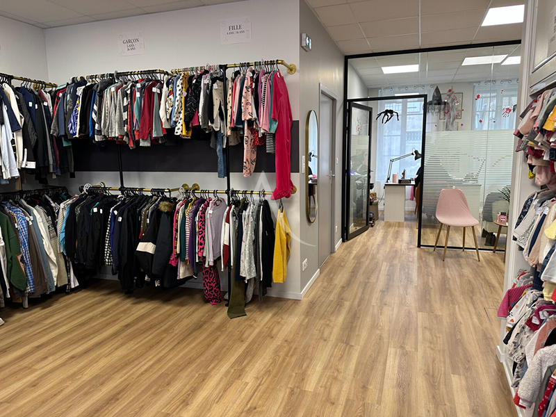 Local commercial - 80 m² - 4 pièces