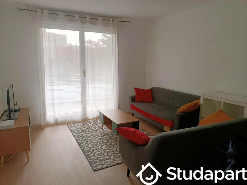 Chambre - 12 m² - 1 pièce