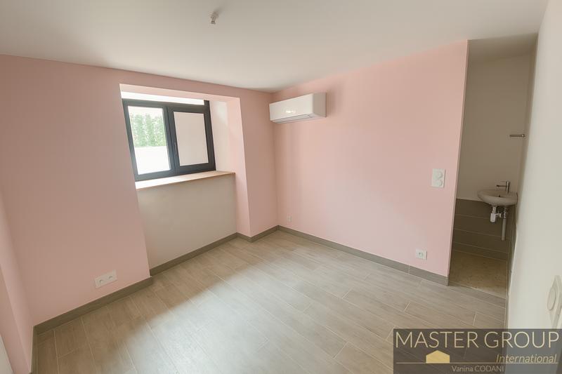 Appartement - 120 m² - 4 pièces