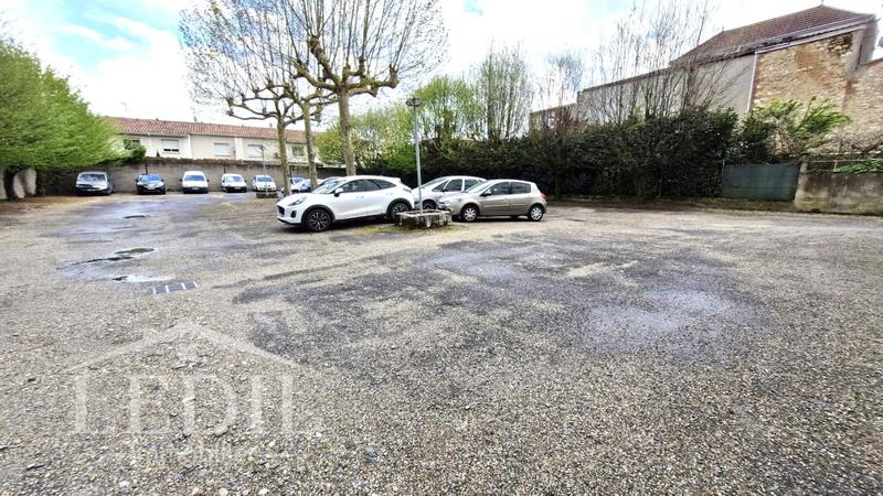 Studio - 27 m² - 2 pièces