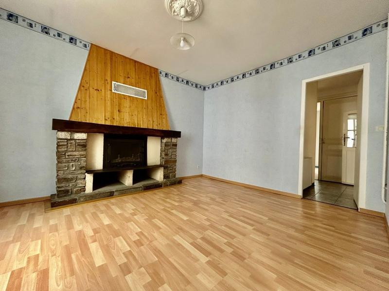 Maison - 304 m² - 11 pièces