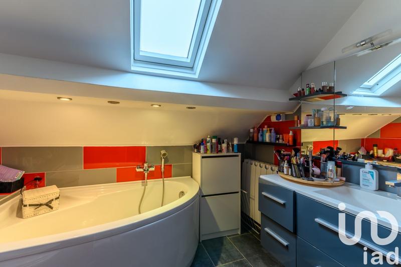 Maison - 172 m² - 8 pièces