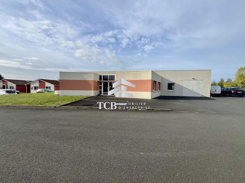 Local d'activités - 408 m²