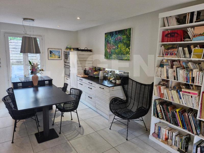 Maison - 85 m² - 5 pièces