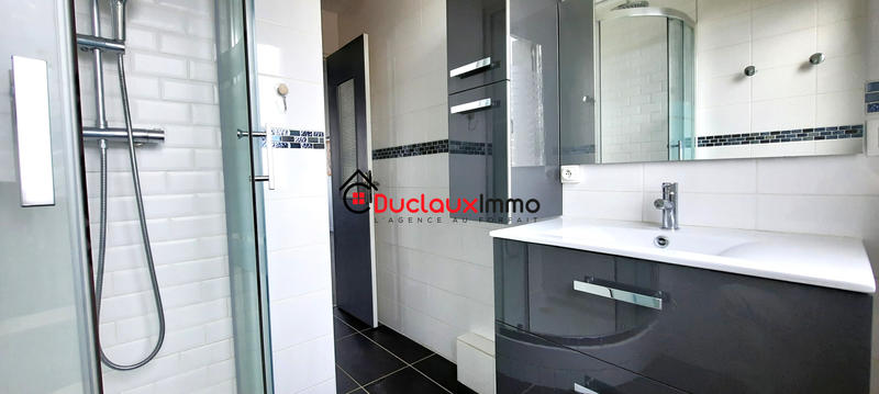 Appartement - 85 m² - 4 pièces