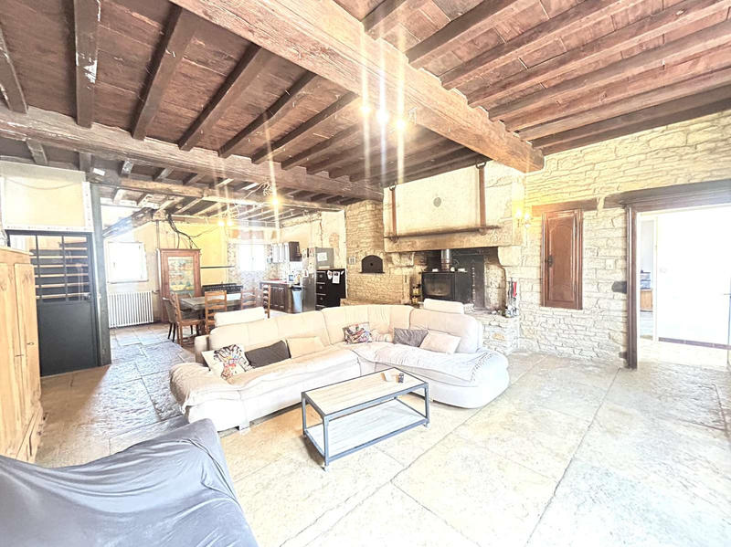 Maison - 220 m² - 10 pièces