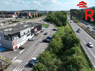 Local commercial - 1 360 m²