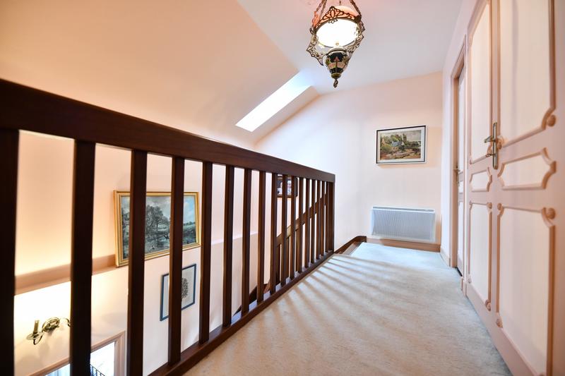 Appartement - 103 m² - 5 pièces