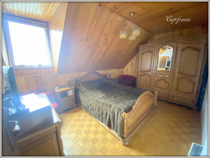 Maison - 165 m² - 8 pièces