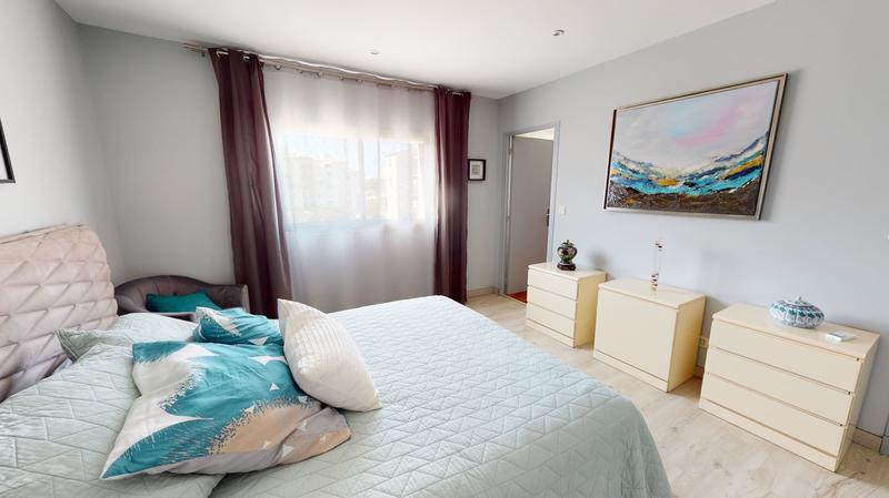 Villa - 197 m² - 7 pièces