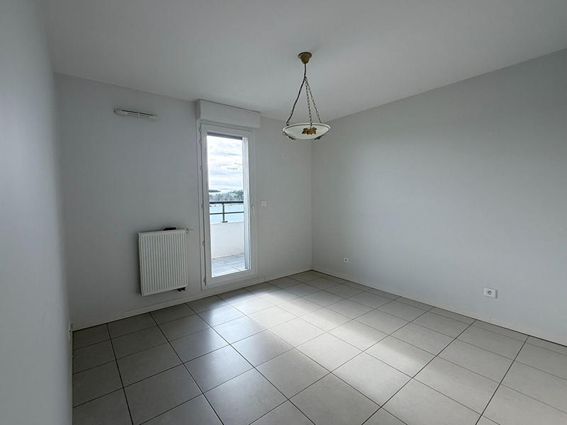 Appartement - 95 m² - 3 pièces