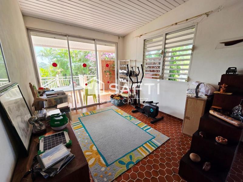 Maison - 140 m² - 6 pièces