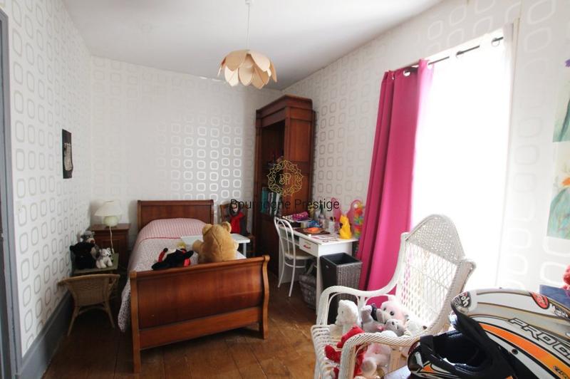 Maison de village - 151 m² - 7 pièces