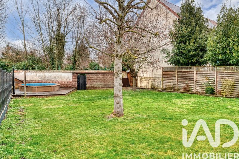 Maison - 180 m² - 8 pièces