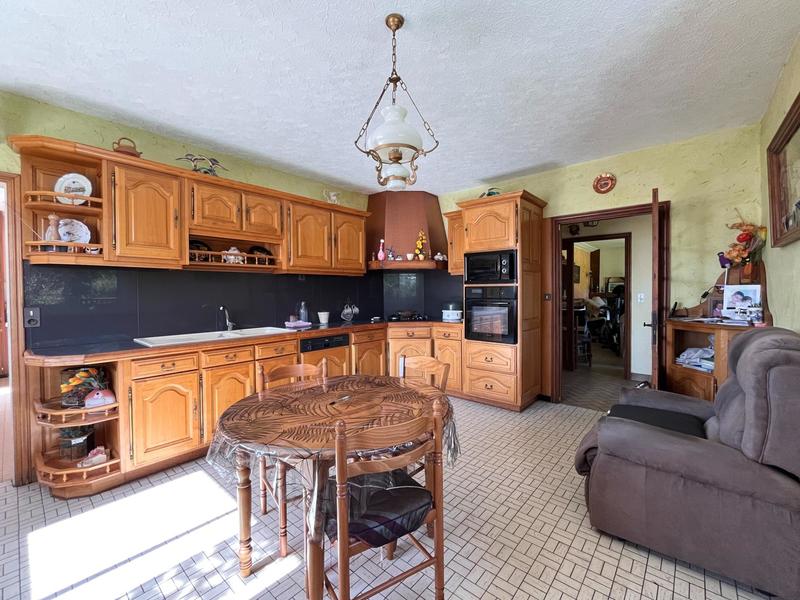 Maison - 276 m² - 7 pièces