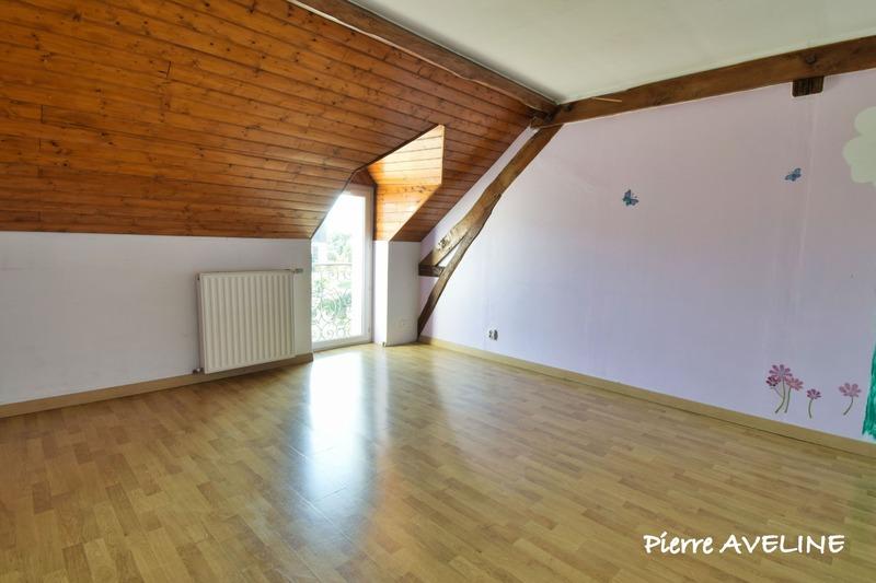 Maison - 242 m² - 7 pièces