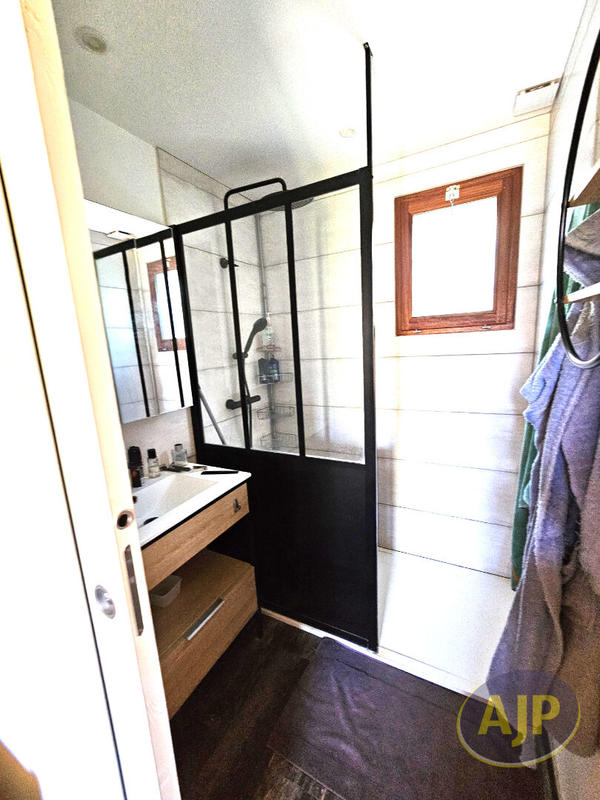 Maison - 188 m² - 7 pièces