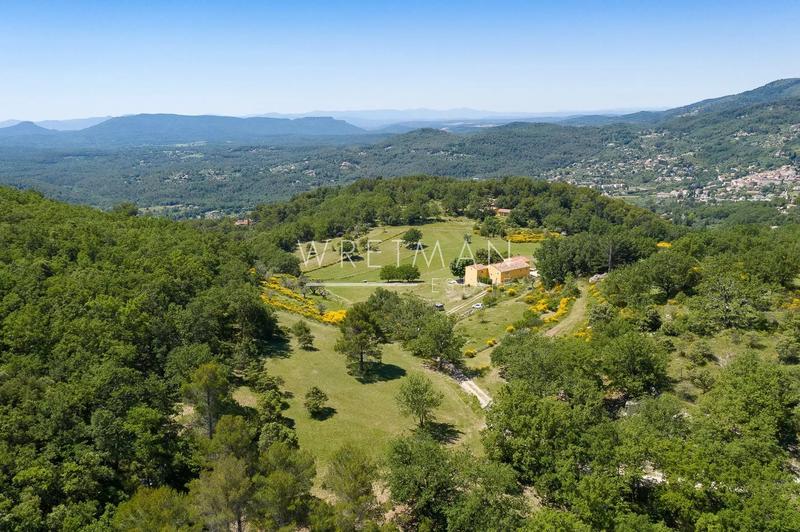 Propriété - 550 m² - 11 pièces