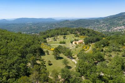 Propriété - 550 m² - 11 pièces