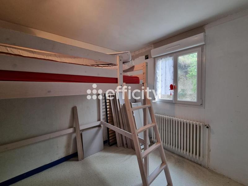 Maison - 90 m² - 6 pièces