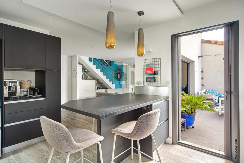 Maison - 216 m² - 6 pièces