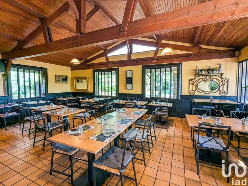 Local commercial - 144 m²