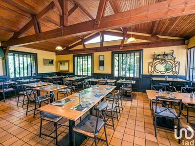 Local commercial - 144 m²