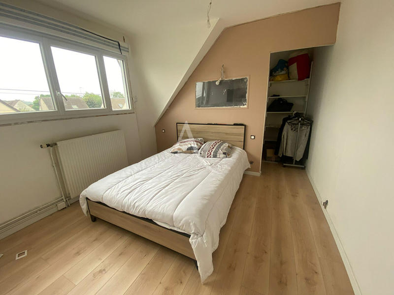 Maison - 95 m² - 4 pièces