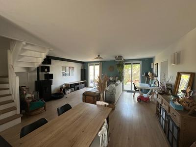 Maison - 110 m² - 5 pièces