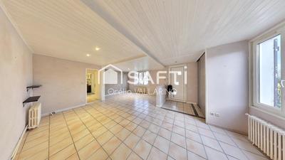 Maison - 150 m² - 4 pièces