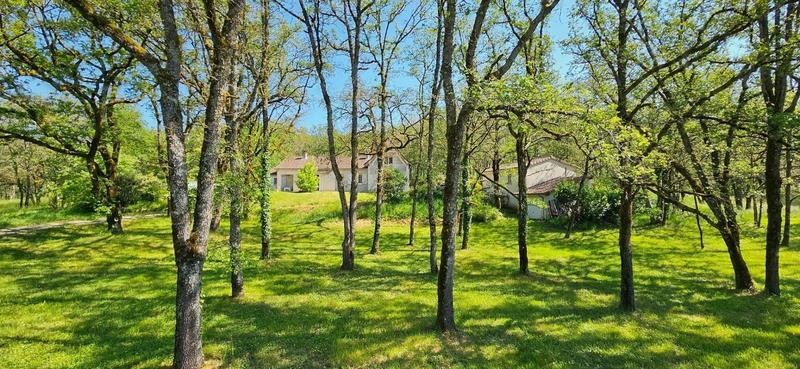 Maison - 236 m² - 11 pièces