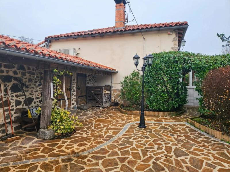 Maison - 136 m² - 4 pièces