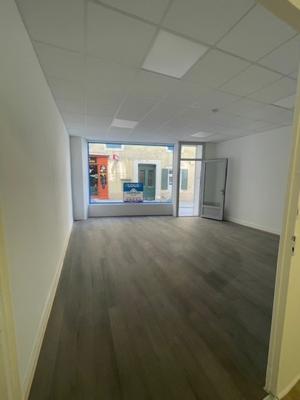 Local commercial - 65 m² - 2 pièces